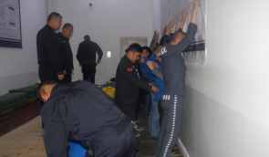 Міжнародні журналісти оприлюднили фото ув’язнених уйгурів з Китаю, яких тримають у “таборах перевиховання”