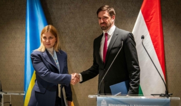 Україна розпочала консультації з Угорщиною щодо прав національних спільнот – Стефанішина